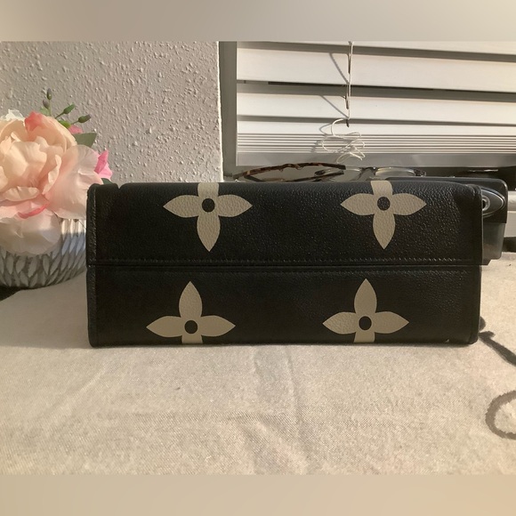 Crossbody/Handbag - Picture 4 of 6